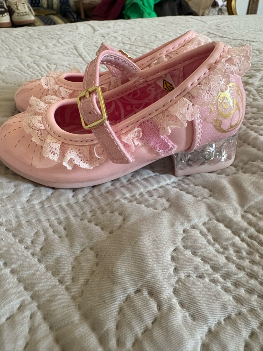 Toddler Girls Pink Lace Mary Jane Dress Shoes - Picture 2 of 7